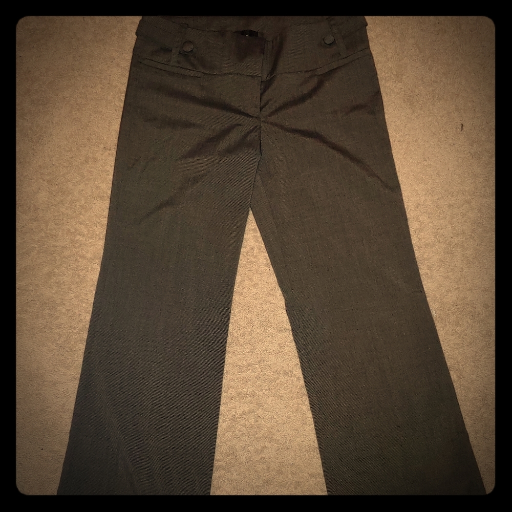 Women's medium dress pants.